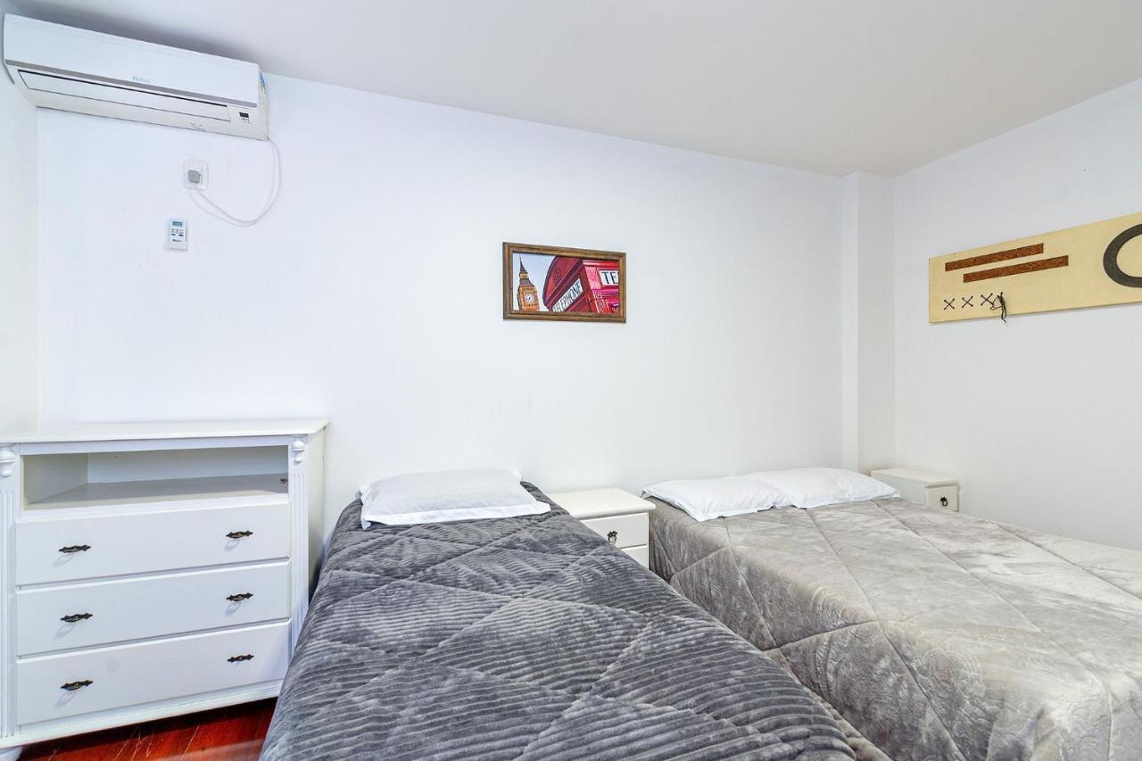 Amplo Apartamento Ao Lado Da Rua Coberta Грамаду Екстериор снимка